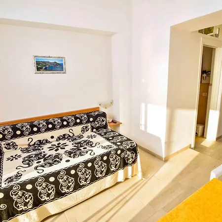 Solemareponza Monolocali La Piana Apartment